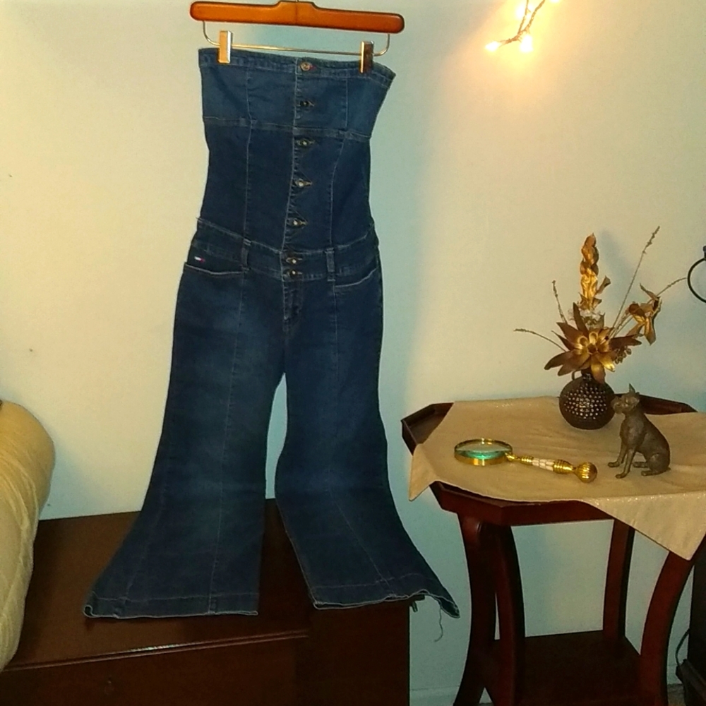 NWOT TOMMY HILFIGER tube top jumper jeans.. Size small ...